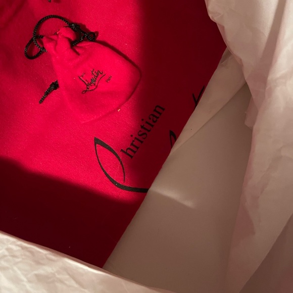 Christian louboutin heels - Picture 8 of 8